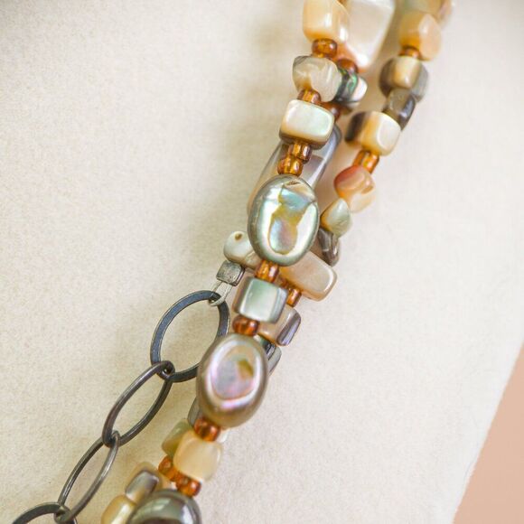 Silpada "Fiesta Fun" Layered Coral, Shell & Sterling Necklace - Picture 2 of 6